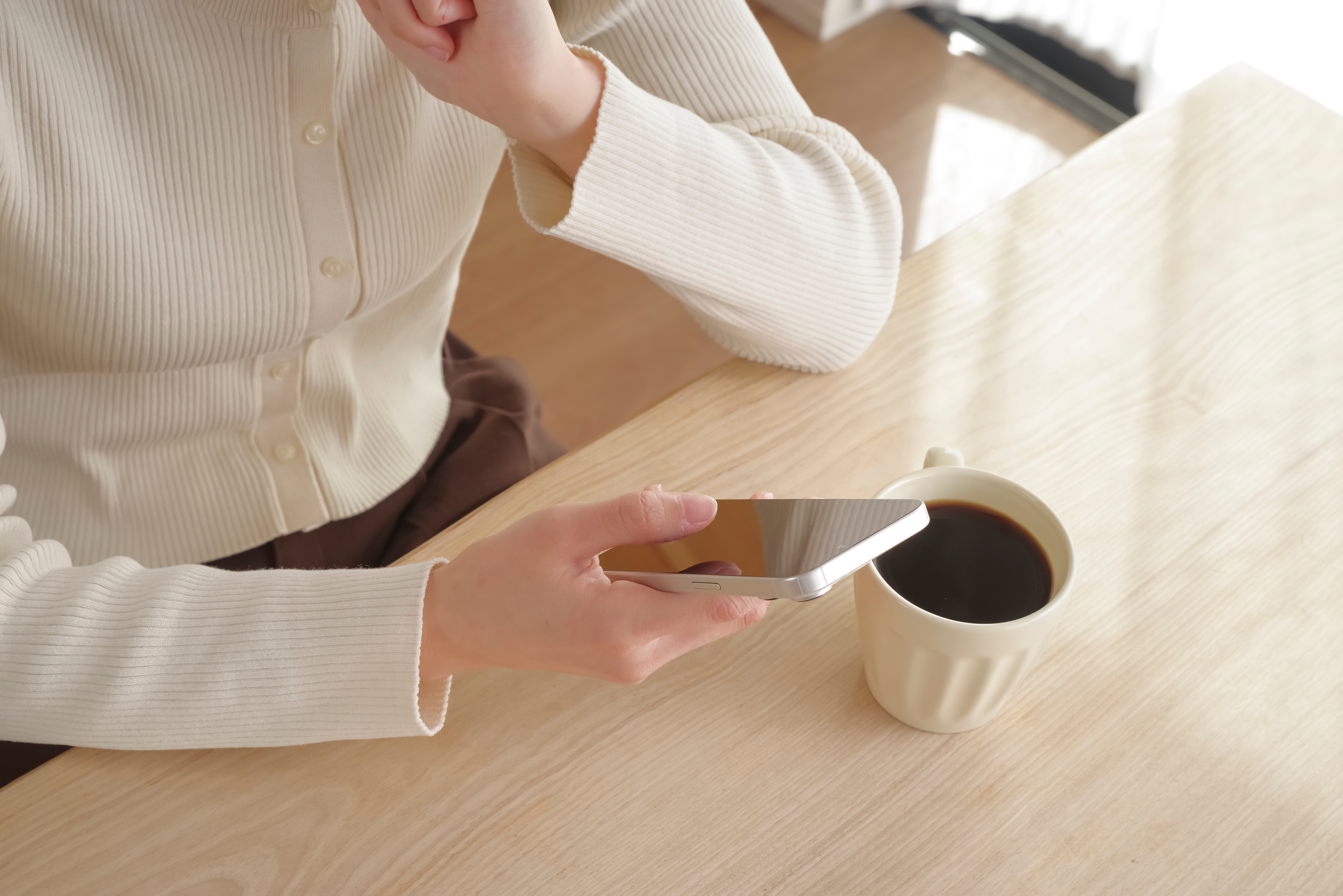 生理前のおりものが変化する理由