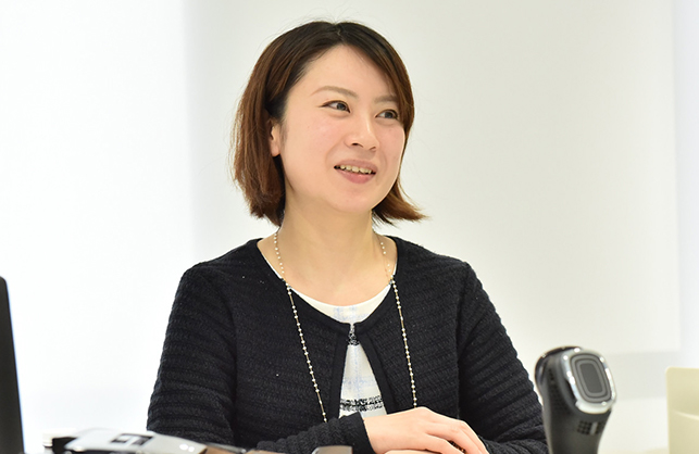 KV:お肌の乾燥が気になり始めたら、知っておきたいイオンエフェクター<高浸透※1タイプ>(EH-XT40)ができること